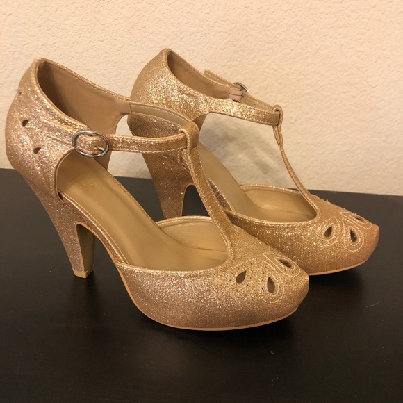 modcloth gold heels